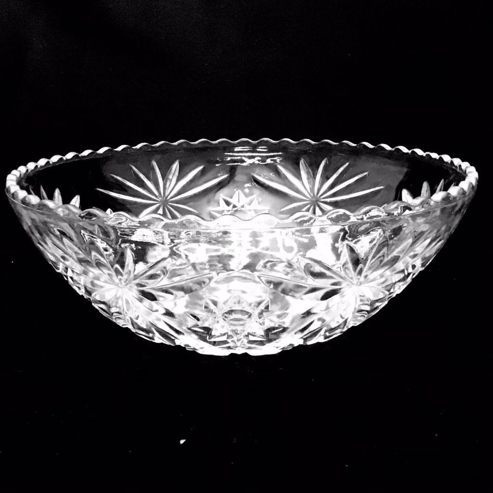 Vintage Crystal Glass Salad Fruit Flower Serving Bowl Centerpiece Table Decor